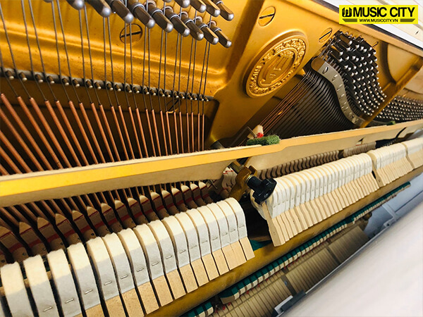Hình ảnh Đàn Piano Eterna A35Wh tại Music City Hình ảnh Đàn Piano Eterna A35Wh tại Music City
