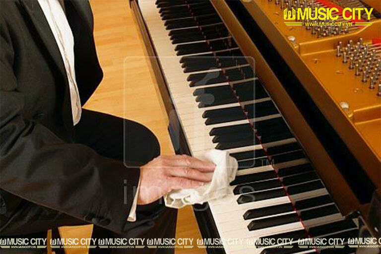Hướng dẫn cách bảo quản và vệ sinh đàn piano đúng cách Hướng dẫn cách bảo quản và vệ sinh đàn piano đúng cách