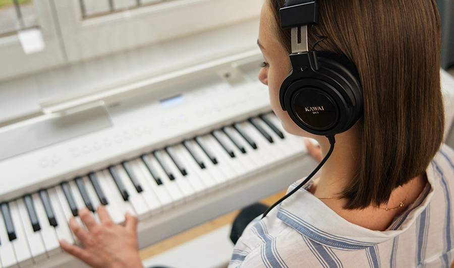 Hình ảnh đàn Piano Kawai ES520 tại Music City