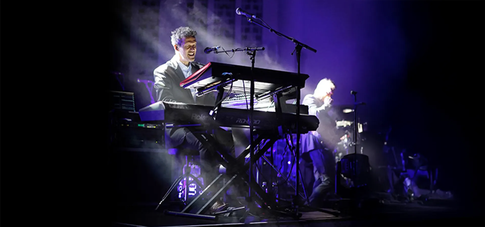 dan-piano-roland-rd2000-musiccity