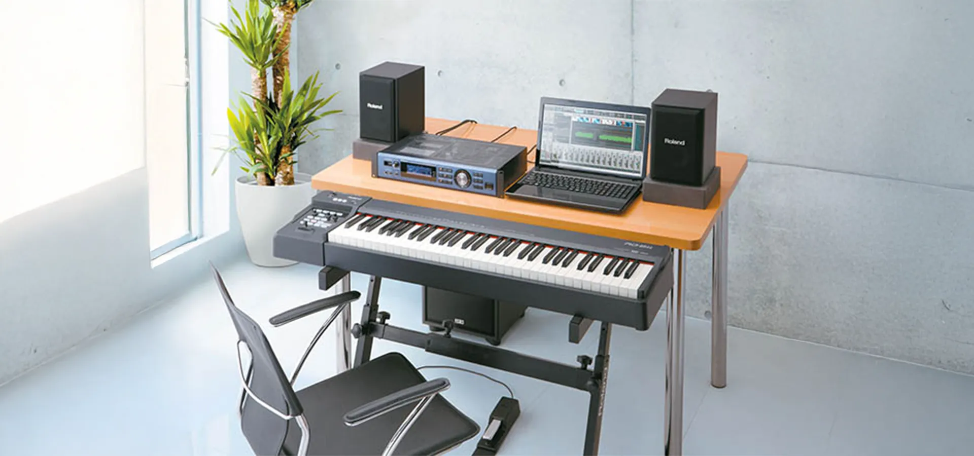 Hình ảnh Đàn Piano Roland RD64 tại Music City dan-piano-roland-rd64-musiccity