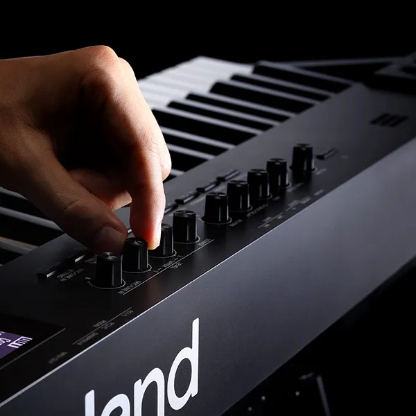 dan-piano-roland-rd88-musiccity
