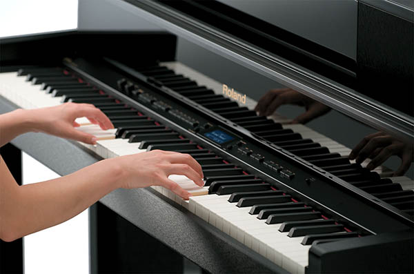 Hình ảnh Đàn piano Roland LX10 tại Music City