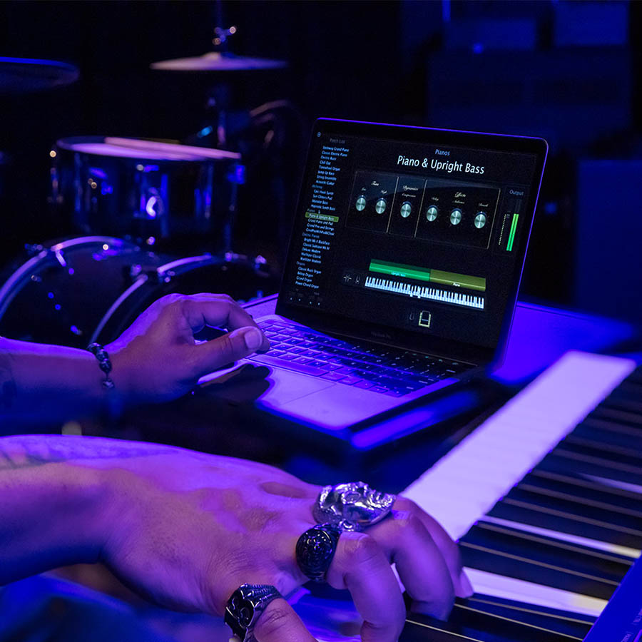 Hình ảnh Đàn Piano Roland RD88 tại Music City Hình ảnh Đàn Piano Roland RD88 tại Music City