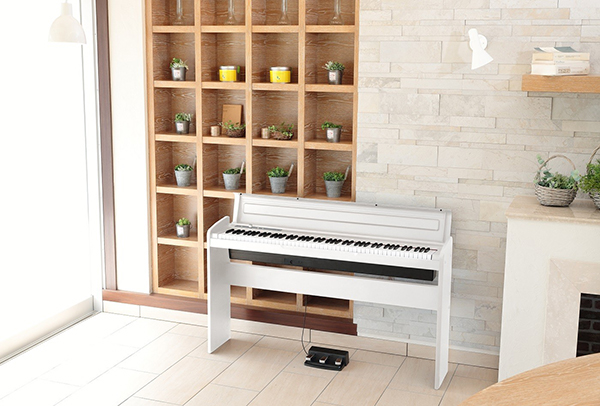 Hình ảnh Đàn Piano Korg LP180 tại Music City