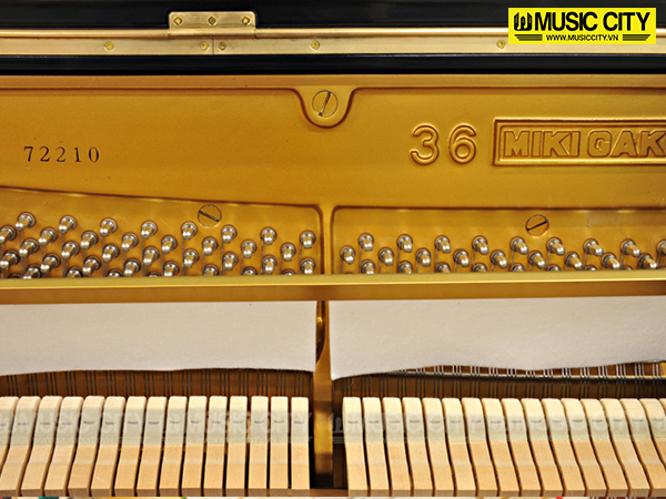 Hình ảnh Đàn Piano Miki M36H tại Music City Hình ảnh Đàn Piano Miki M36H tại Music City