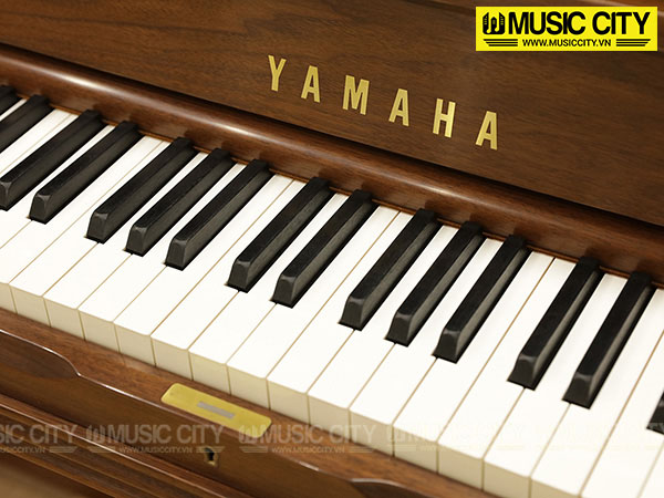 Hình ảnh đàn piano Yamaha YUS5WN SH2 tại Music City Hình ảnh đàn piano Yamaha YUS5WN SH2 tại Music City