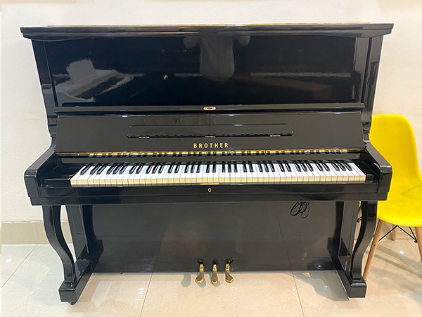 hình ảnh đàn piano brother gu112 tại musiccity - ảnh musiccity.vn