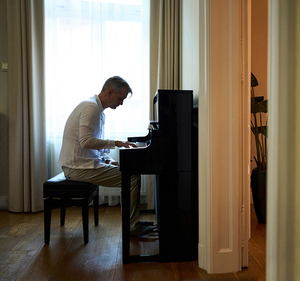 Hình ảnh đàn piano roland LX9 tại Music City - Ảnh Musiccity.vn Hình ảnh đàn piano roland LX9 tại Music City - Ảnh Musiccity.vn