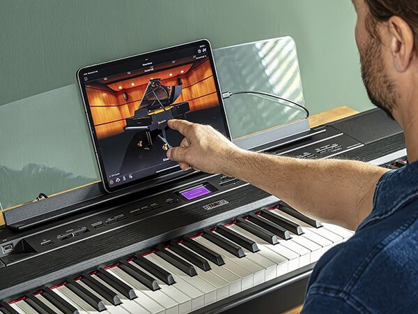 Hình ảnh đàn piano yamaha p525 tại Music City - Ảnh musiccity.vn