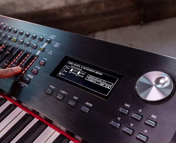 Hình ảnh đàn piano roland rd2000ex tại Music City - Ảnh musiccity.vn