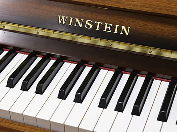 Hình ảnh Đàn Piano Winstein WS121 tại Music City - Ảnh musiccity.vn Hình ảnh Đàn Piano Winstein WS121 tại Music City - Ảnh musiccity.vn