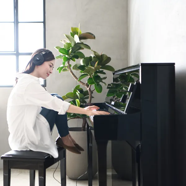 dan-piano-kawai-novus-nv5s-musiccity